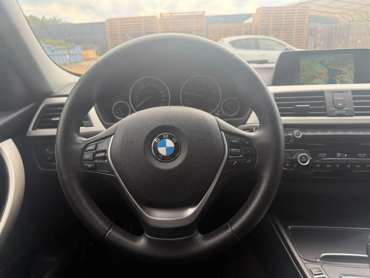 318i Centennial Executive | 3/6 OF 12 MND GARANTIE | NAVI | CLIMA | CRUISE | GOED ONDERHOUDEN |