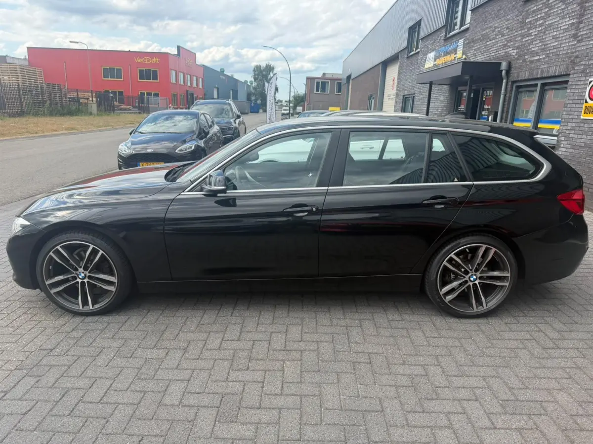 318i Centennial Executive | 3/6 OF 12 MND GARANTIE | NAVI | CLIMA | CRUISE | GOED ONDERHOUDEN |