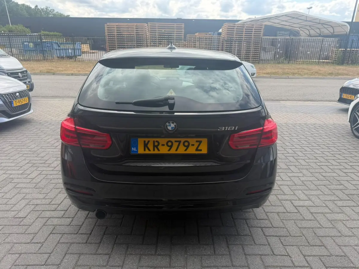 318i Centennial Executive | 3/6 OF 12 MND GARANTIE | NAVI | CLIMA | CRUISE | GOED ONDERHOUDEN |