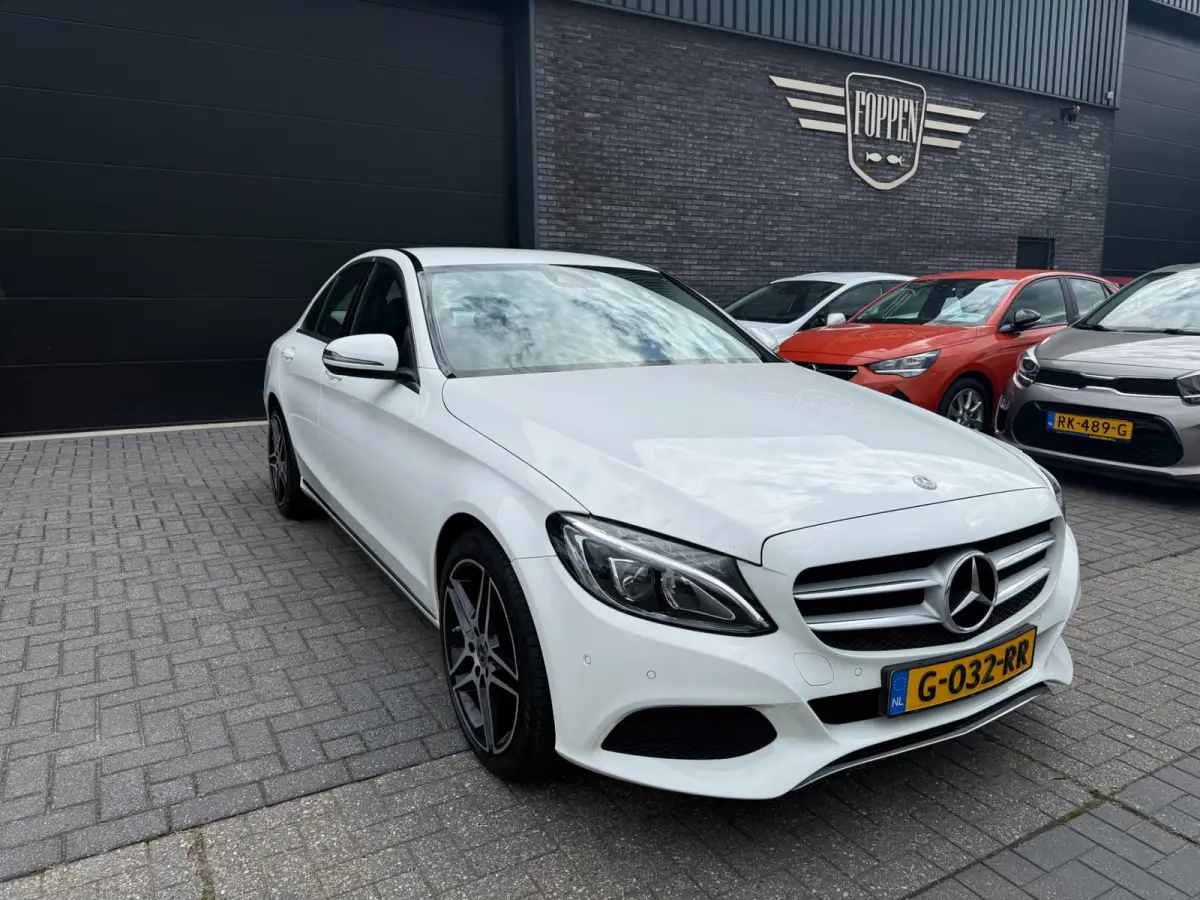 200 Premium Plus | 1E EIGENAAR | 3/6/12MND GARANTIE| LED | CRUISE | SFEER | STOELVERWM. | NAVI |