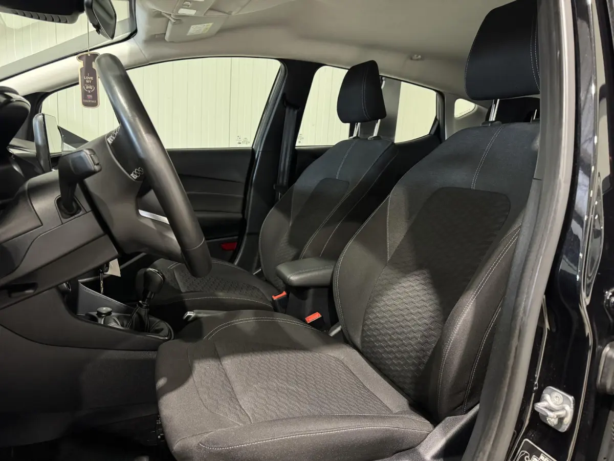 1.0 EcoBoost Hybrid Titanium | carplay | stoelverwarming |