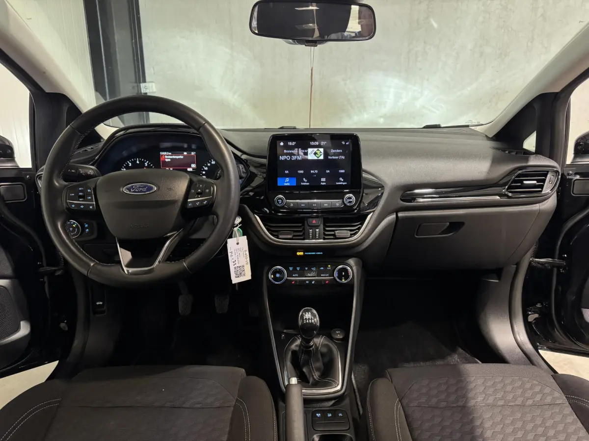1.0 EcoBoost Hybrid Titanium | carplay | stoelverwarming |