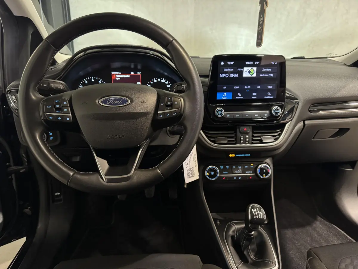1.0 EcoBoost Hybrid Titanium | carplay | stoelverwarming |
