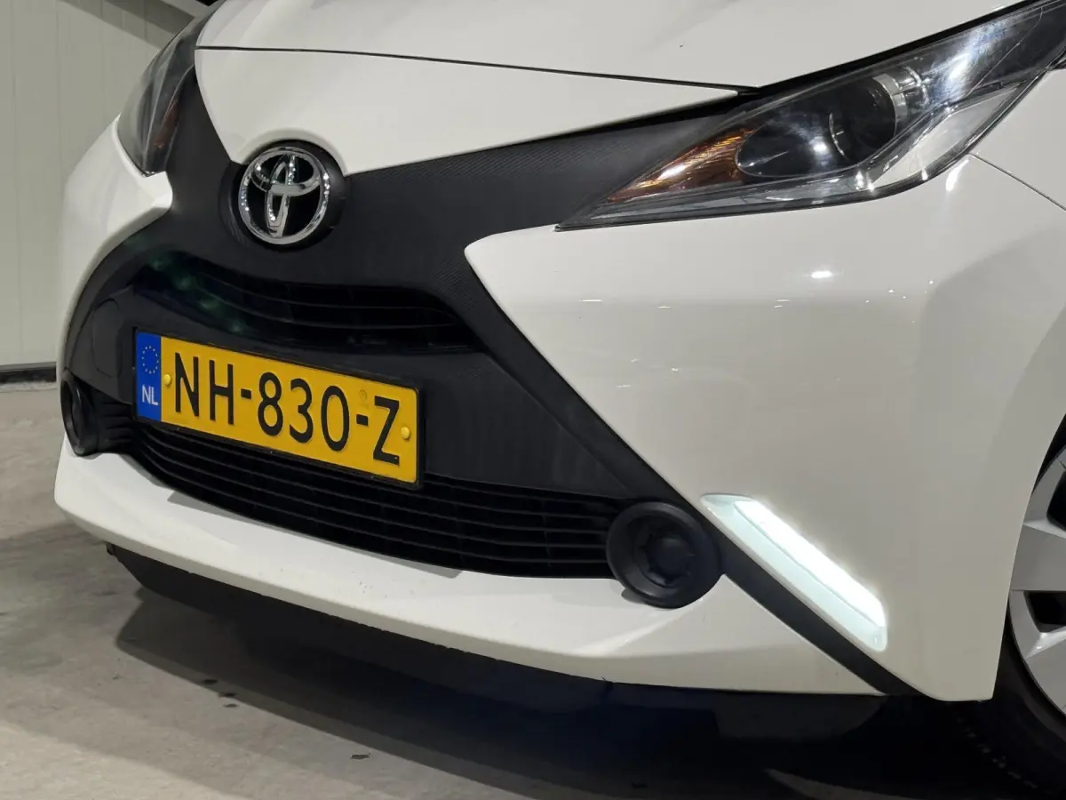 1.0 VVT-i x-now | airco | dealer onderhouden |