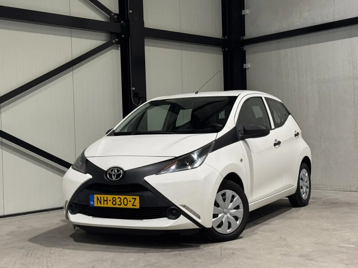 1.0 VVT-i x-now | airco | dealer onderhouden |