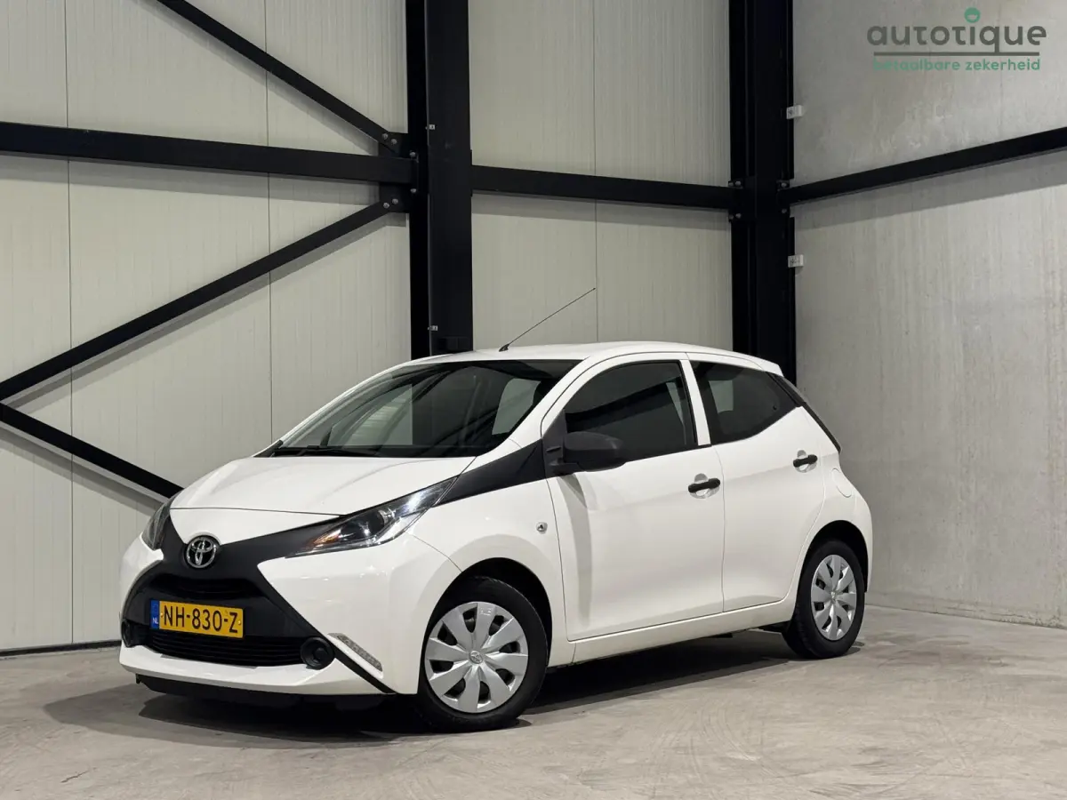 1.0 VVT-i x-now | airco | dealer onderhouden |
