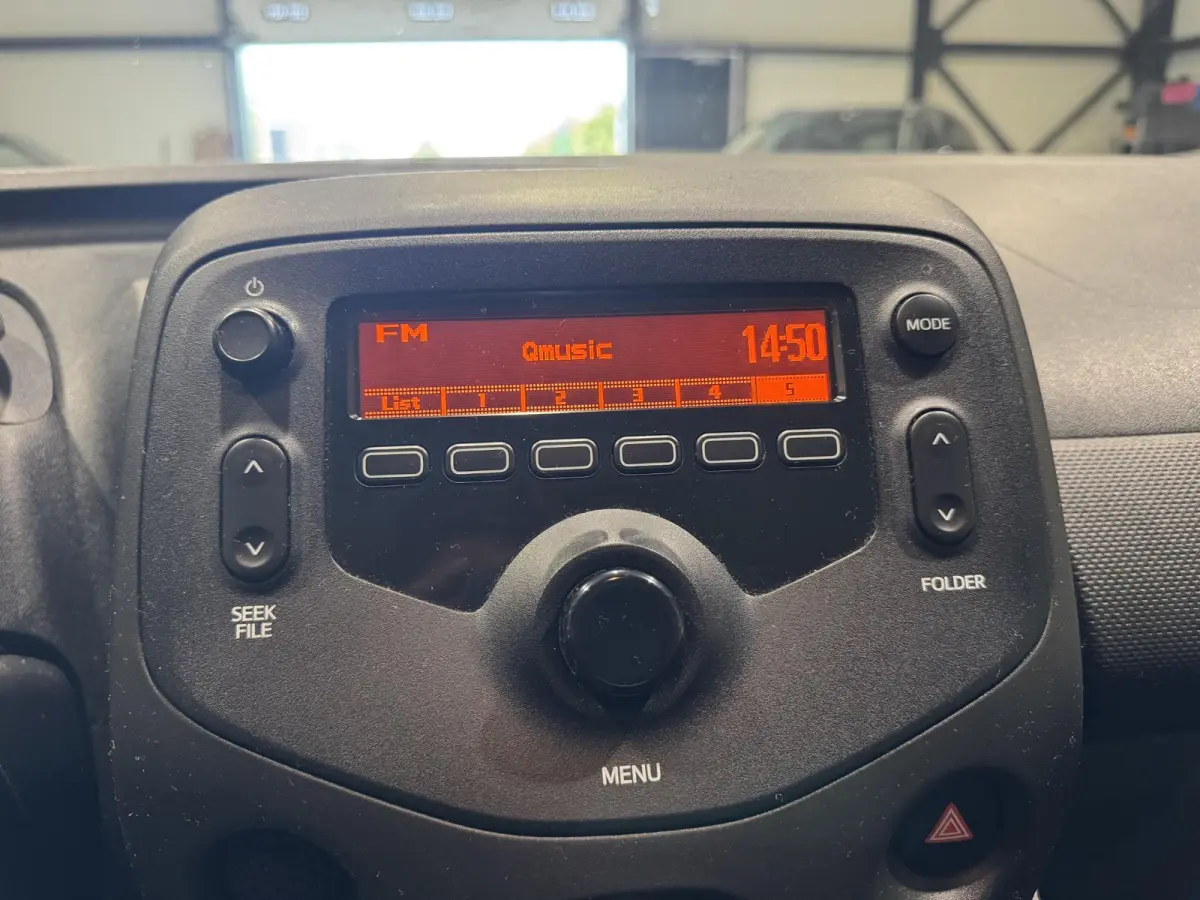 1.0 VVT-i x-now | airco | dealer onderhouden |