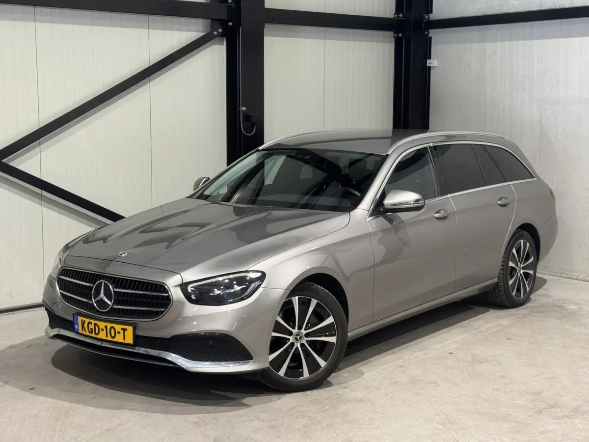 300 e | navi | trekhaak | half-leder | carplay |
