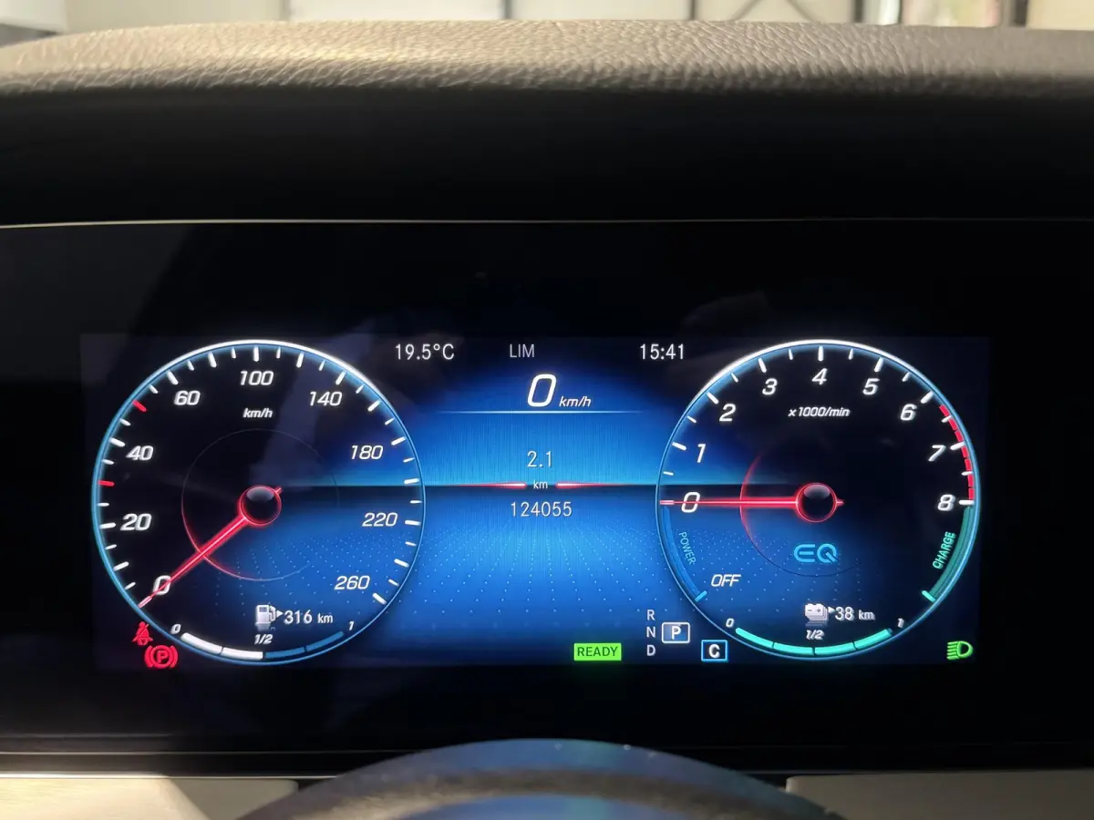 300 e | navi | trekhaak | half-leder | carplay |