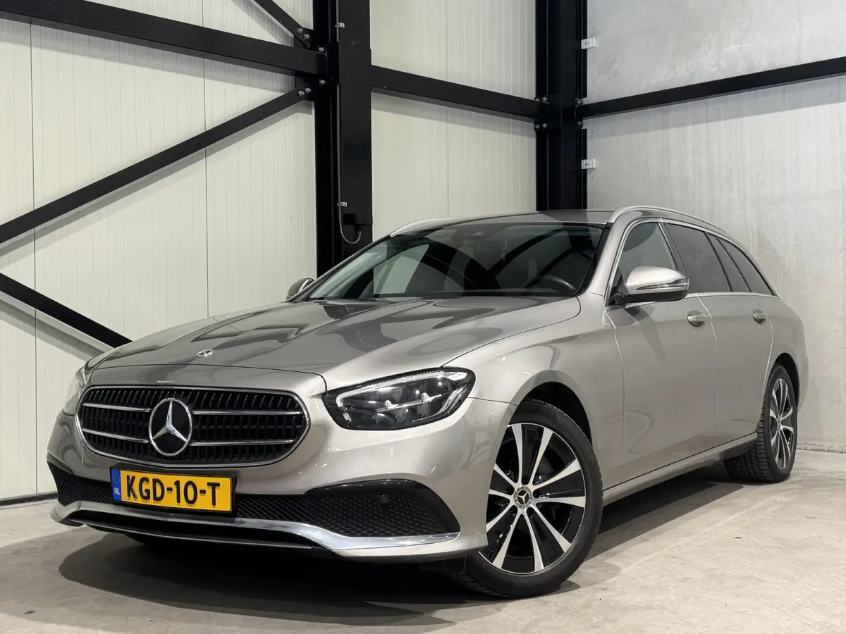 300 e | navi | trekhaak | half-leder | carplay |