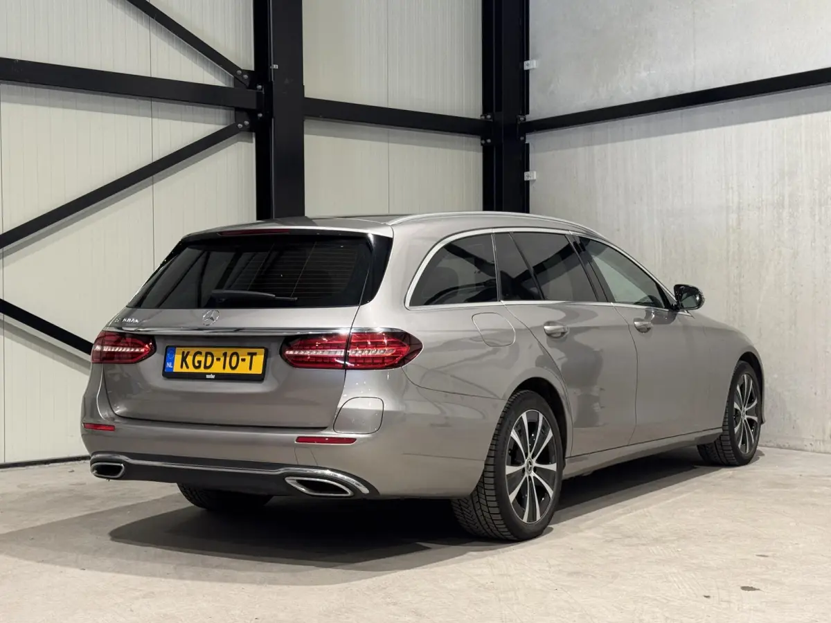 300 e | navi | trekhaak | half-leder | carplay |