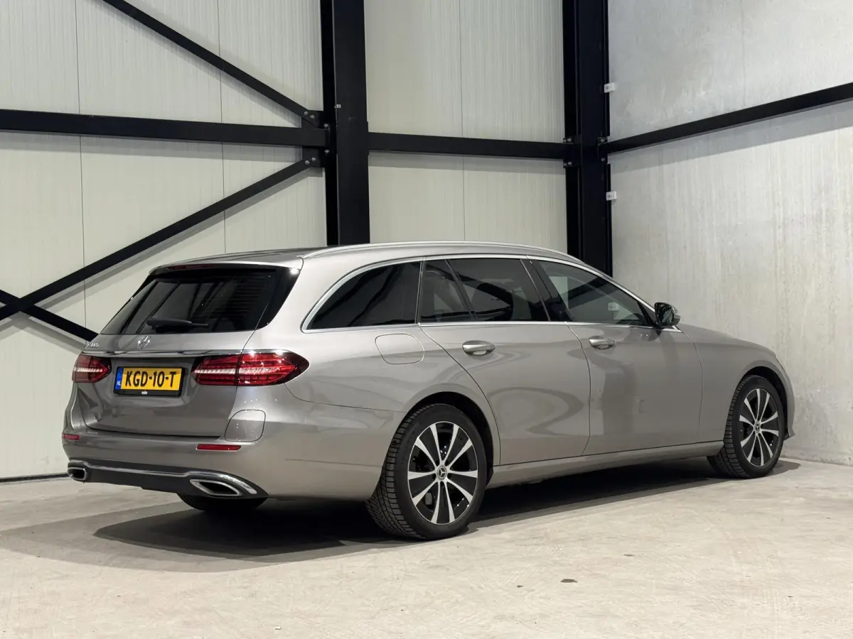 300 e | navi | trekhaak | half-leder | carplay |