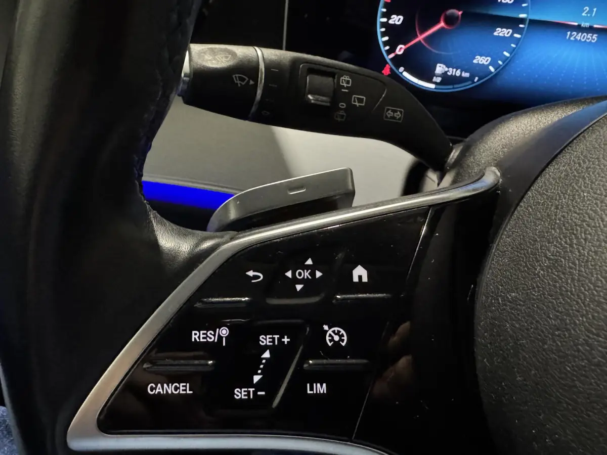 300 e | navi | trekhaak | half-leder | carplay |