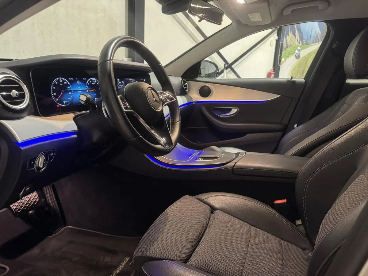 300 e | navi | trekhaak | half-leder | carplay |
