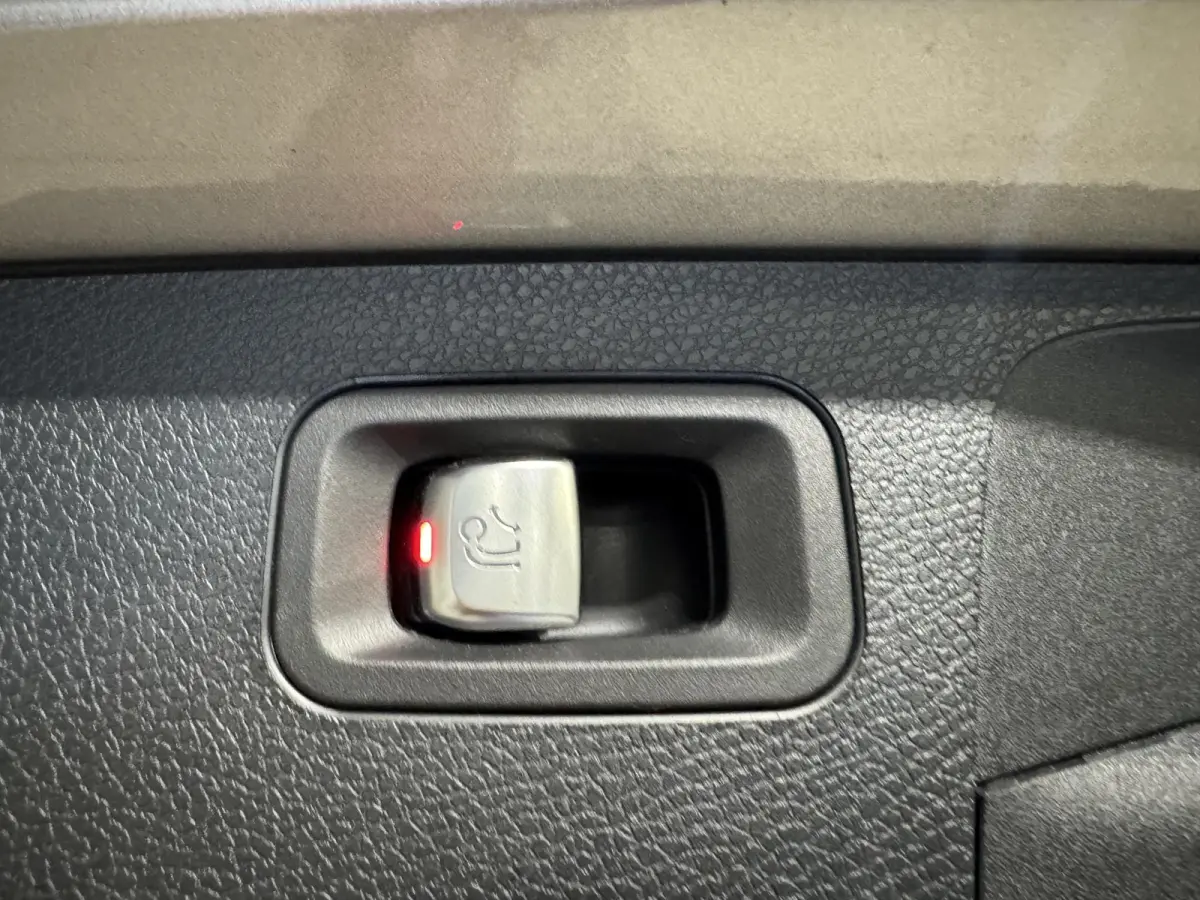 300 e | navi | trekhaak | half-leder | carplay |