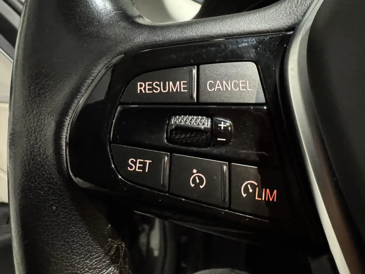 530e Luxury | navi | leder | led | driving assistant  |