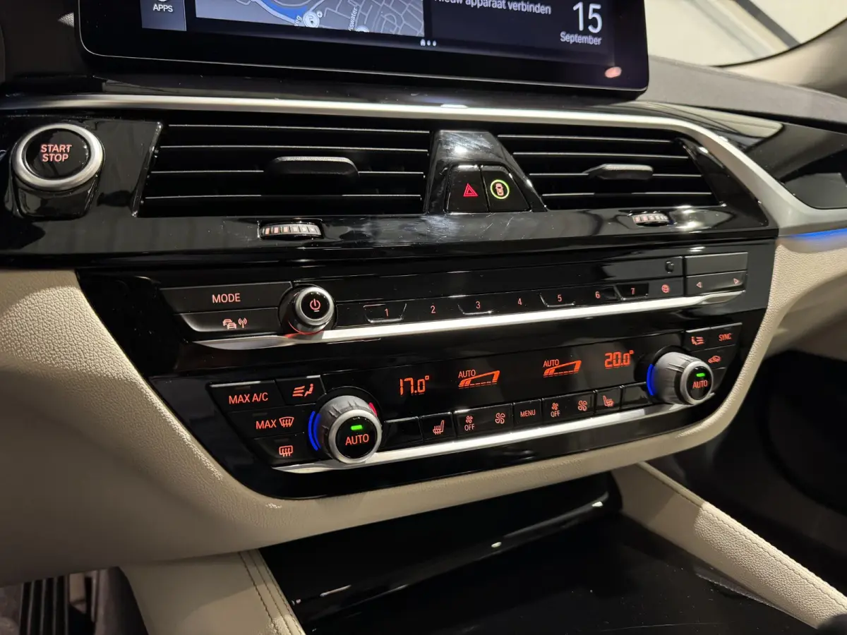 530e Luxury | navi | leder | led | driving assistant  |
