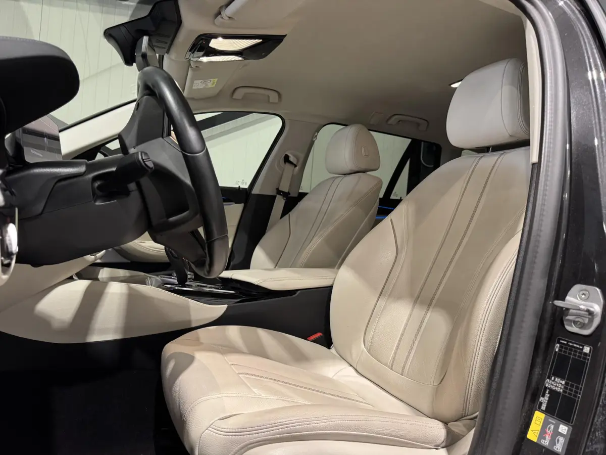530e Luxury | navi | leder | led | driving assistant  |