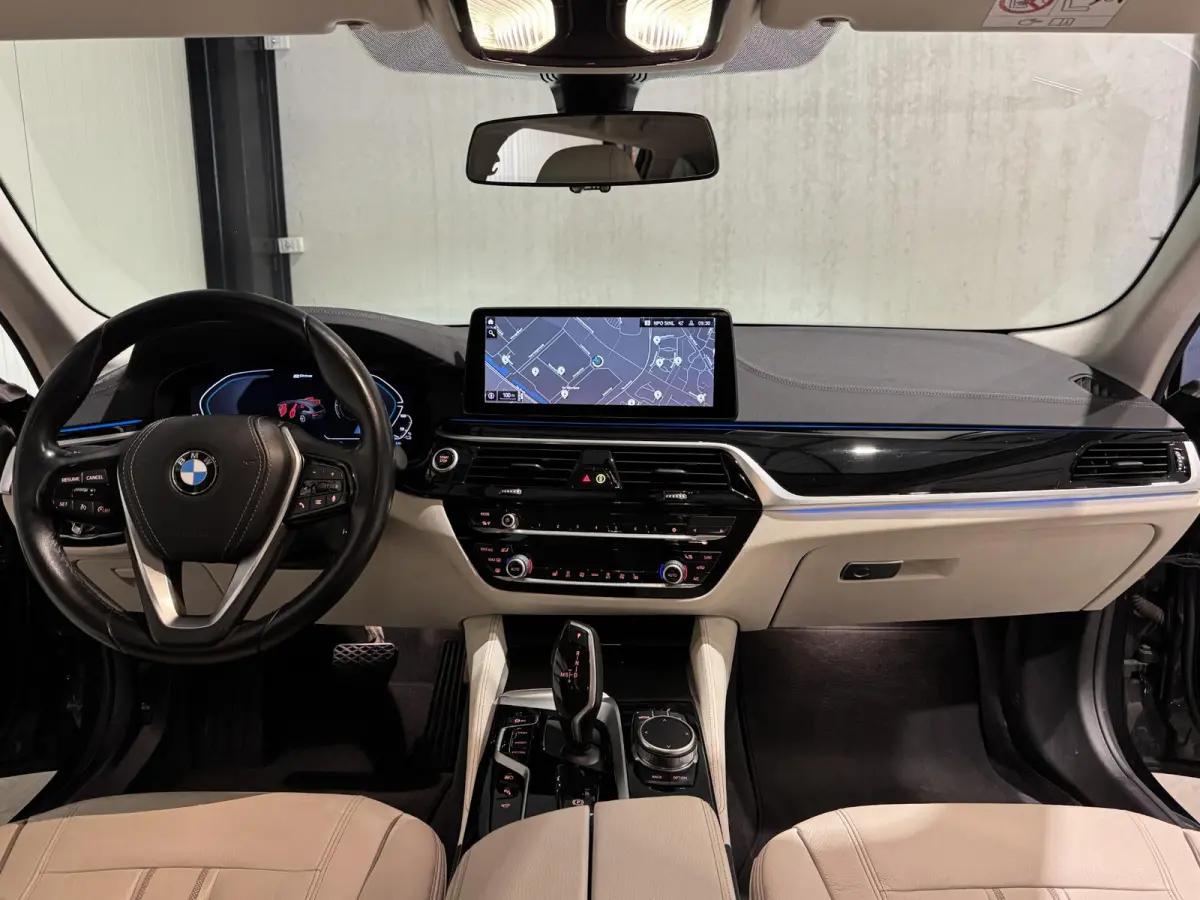 530e Luxury | navi | leder | led | driving assistant  |