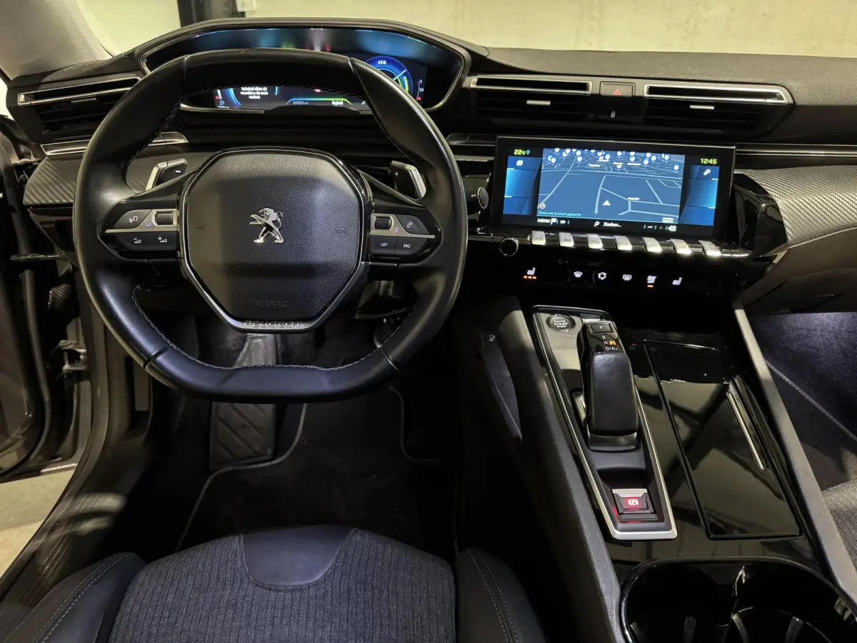 1.6 HYbrid Allure | navi | trekhaak | half-leder |