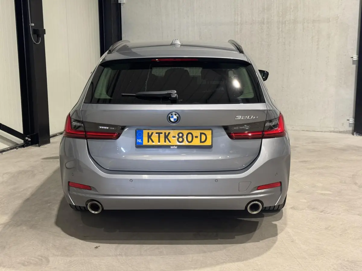 320e Aut. | navi | led | facelift model | shadow line |