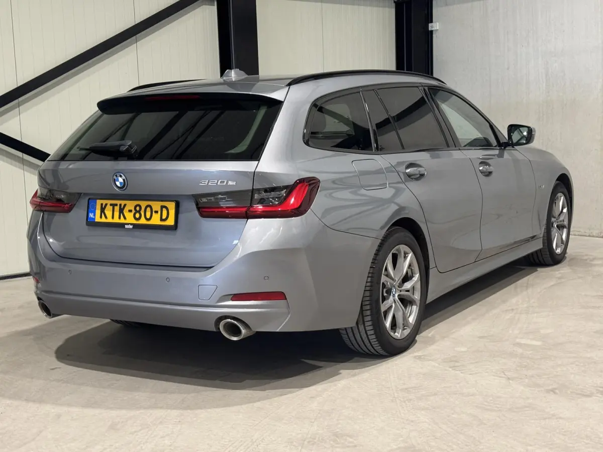 320e Aut. | navi | led | facelift model | shadow line |