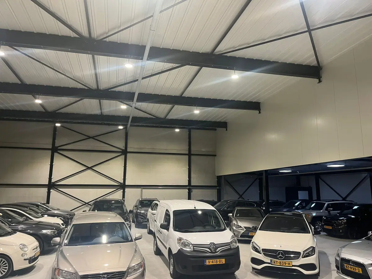 2.0 Recharge T6 AWD Business | panorama | navi | facelift model |