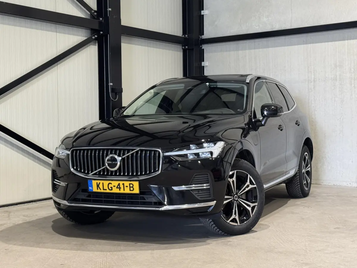 2.0 Recharge T6 AWD Business | panorama | navi | facelift model |