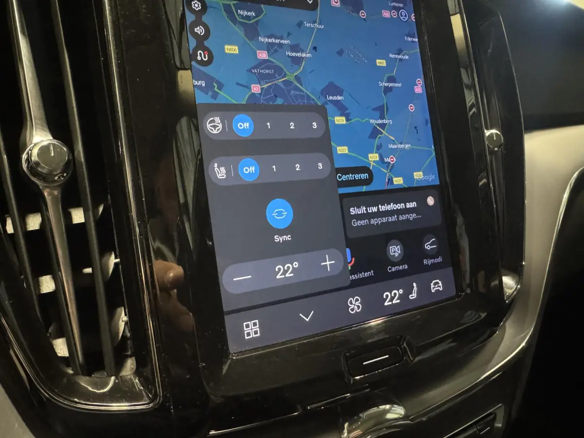 2.0 Recharge T6 AWD Business | panorama | navi | facelift model |