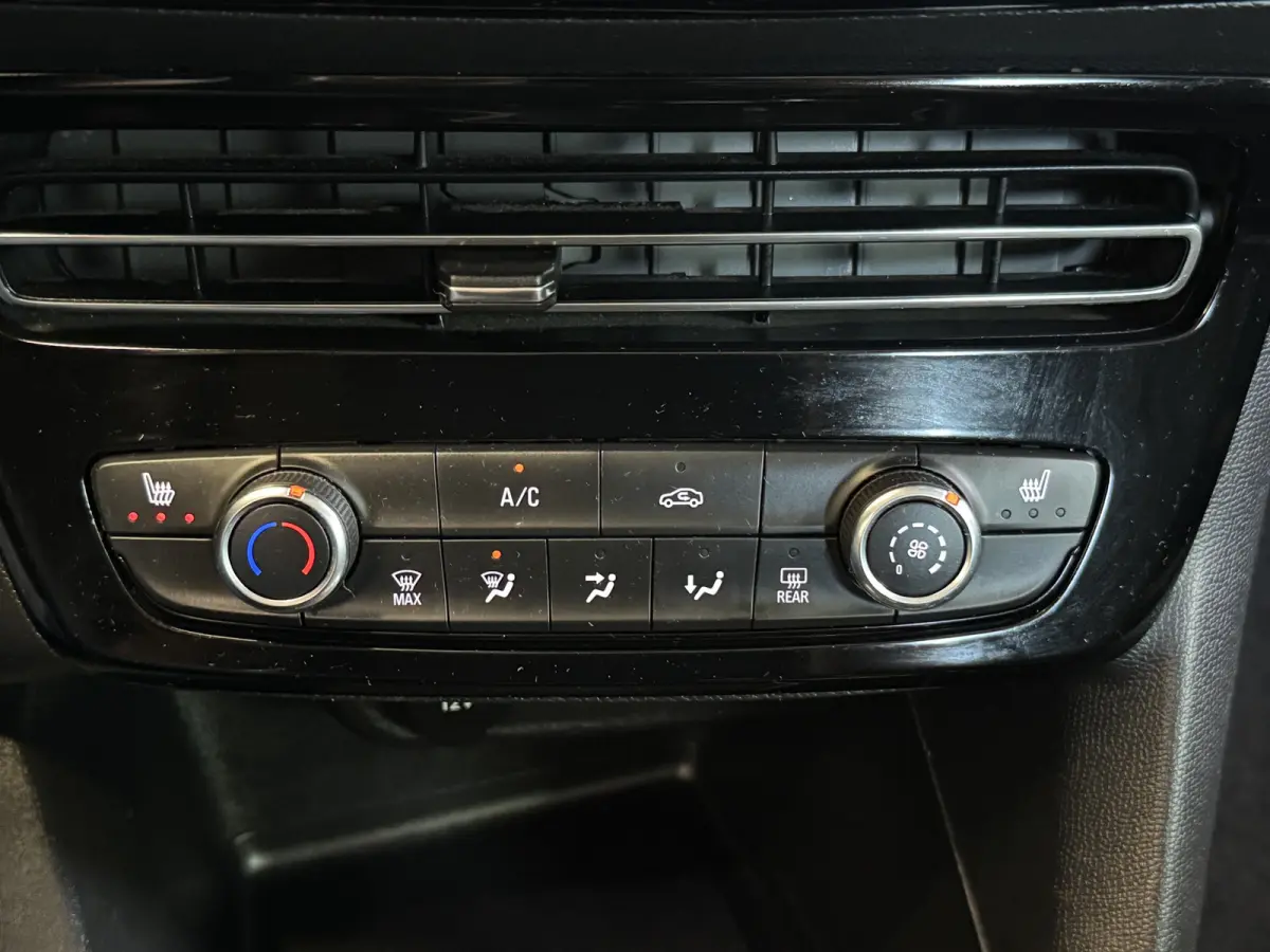 1.2 Turbo Edition 130PK Automaat Navi 360Camera Carplay