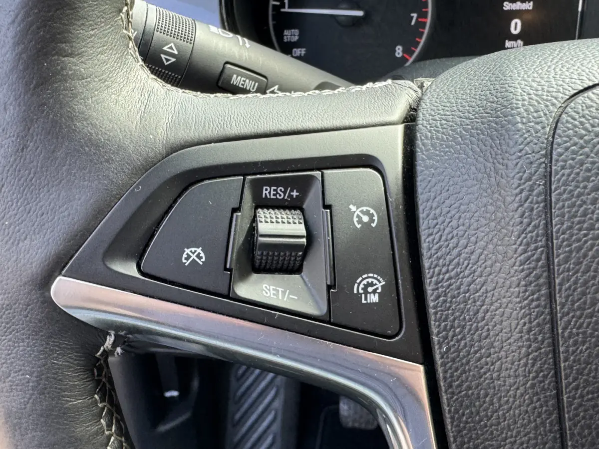 1.4 Turbo 140PK Business+ StoelStuurverwarming Climate Control Carplay