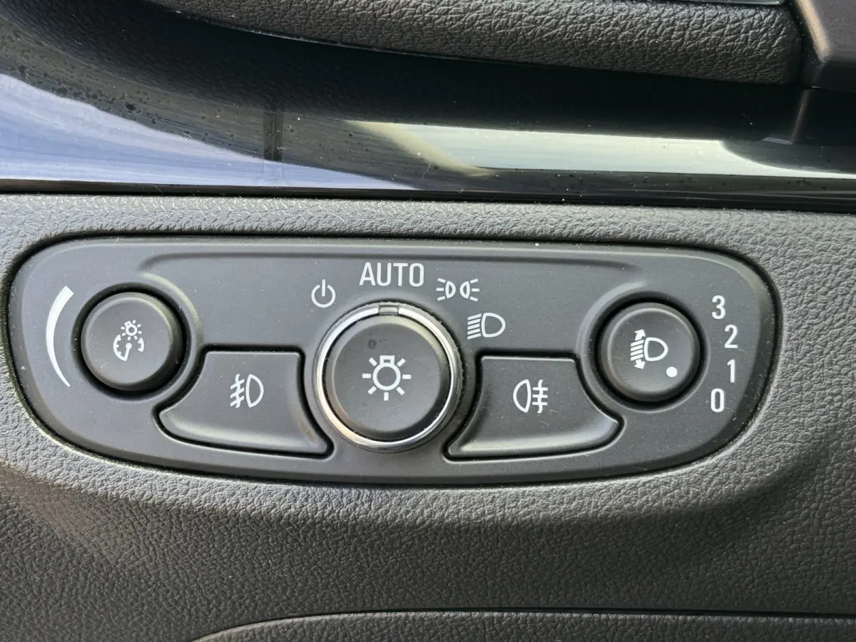 1.4 Turbo 140PK Business+ StoelStuurverwarming Climate Control Carplay