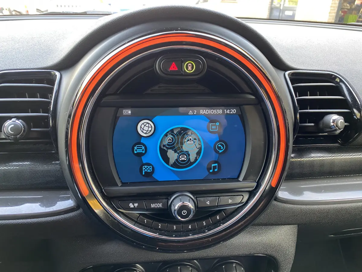 Mini 2.0 Cooper D Business Edition Navi Climate Control