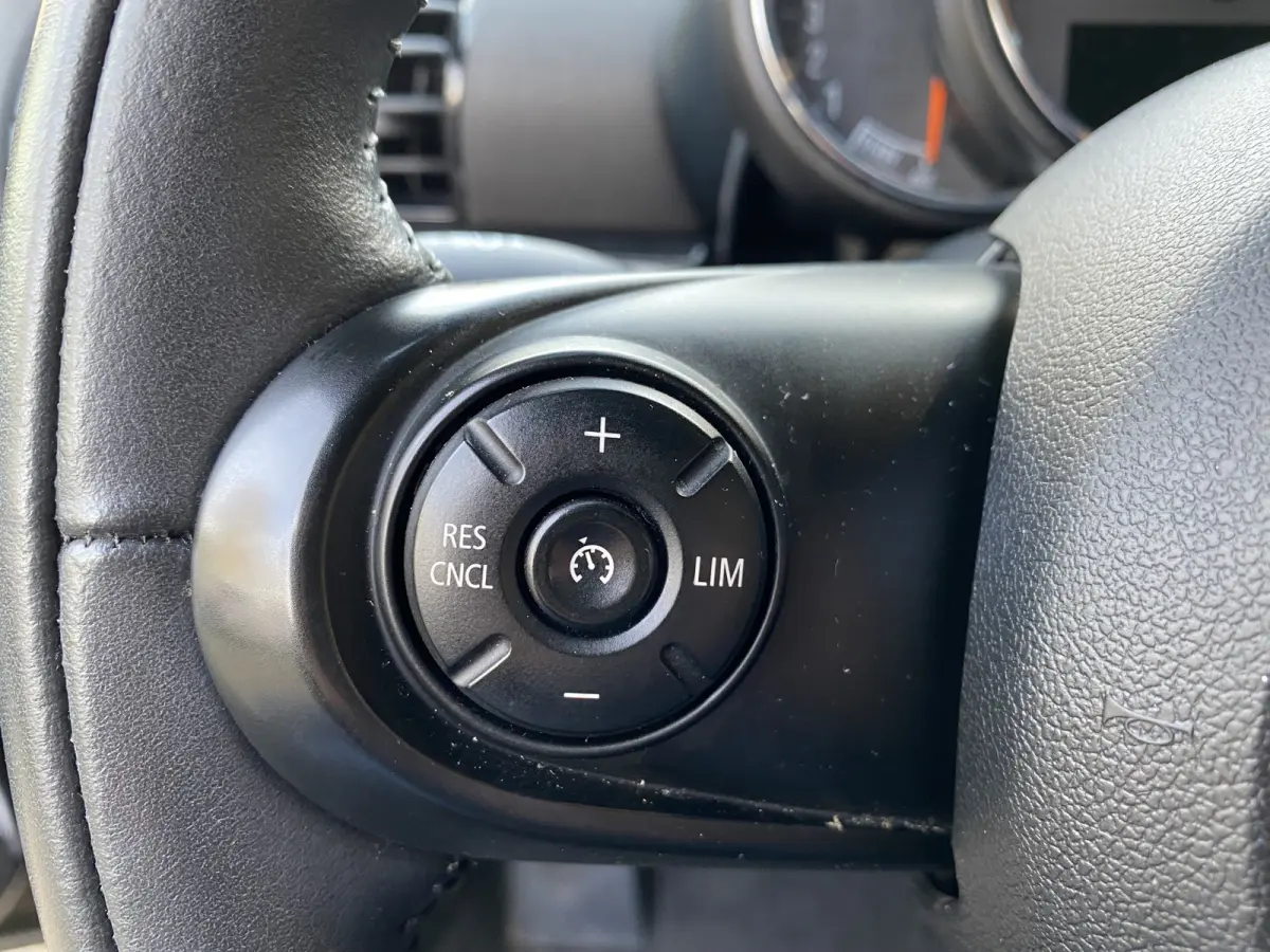 Mini 2.0 Cooper D Business Edition Navi Climate Control