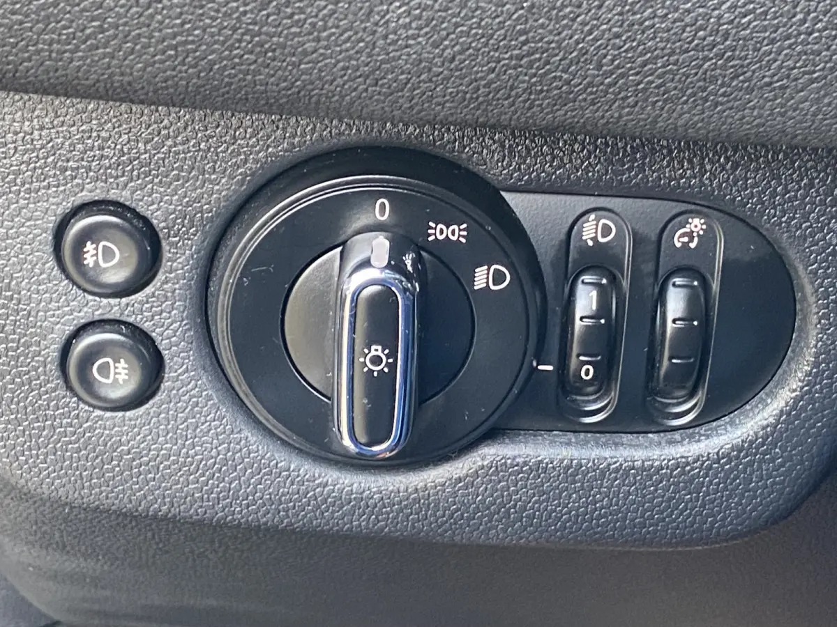 Mini 2.0 Cooper D Business Edition Navi Climate Control