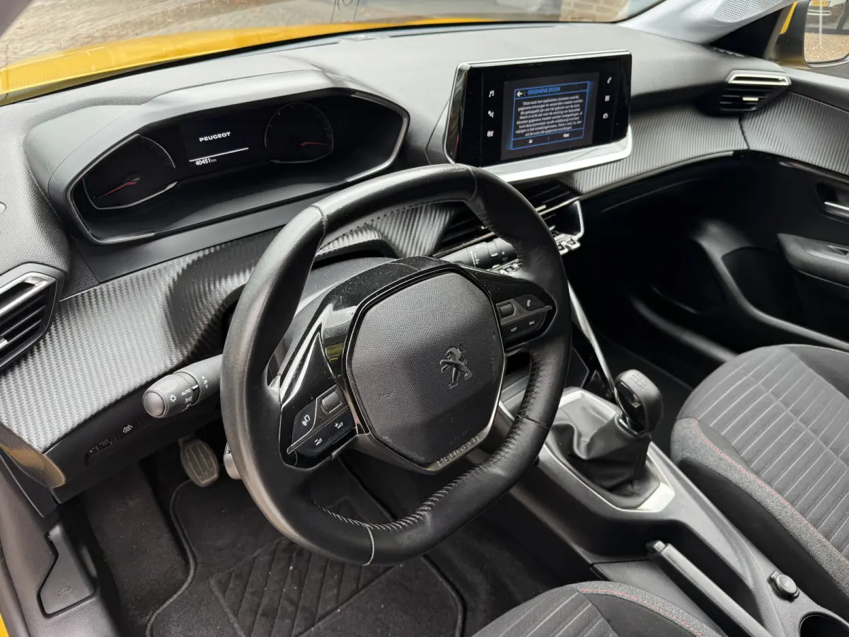 1.2 PureTech Active Airco Carplay