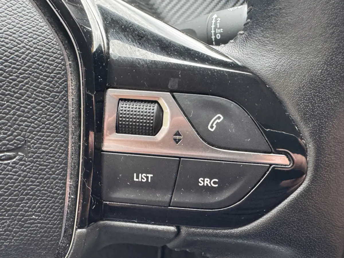 1.2 PureTech Active Airco Carplay