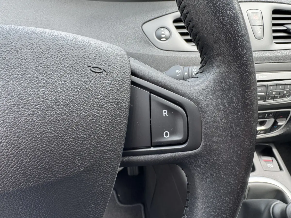 1.2 TCe Limited Climate Control Navi