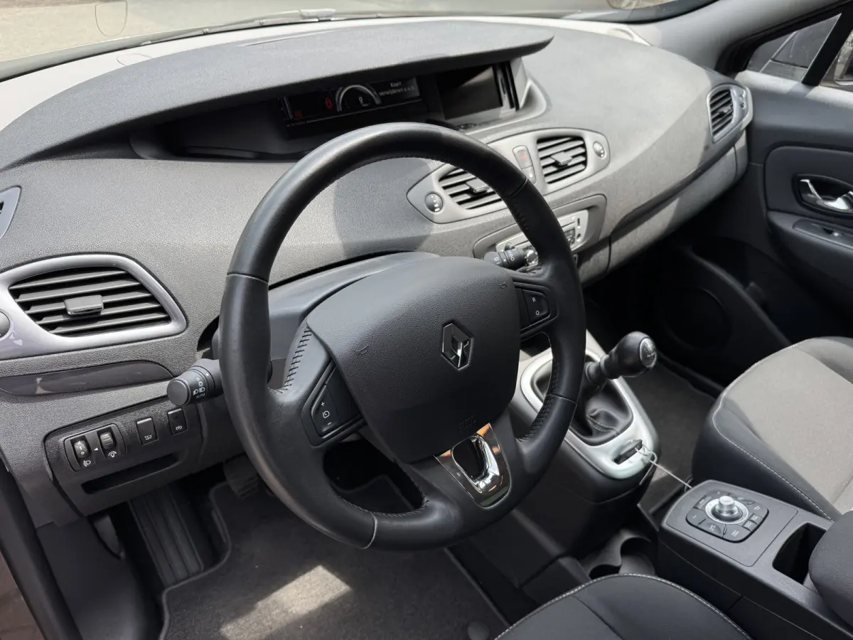1.2 TCe Limited Climate Control Navi