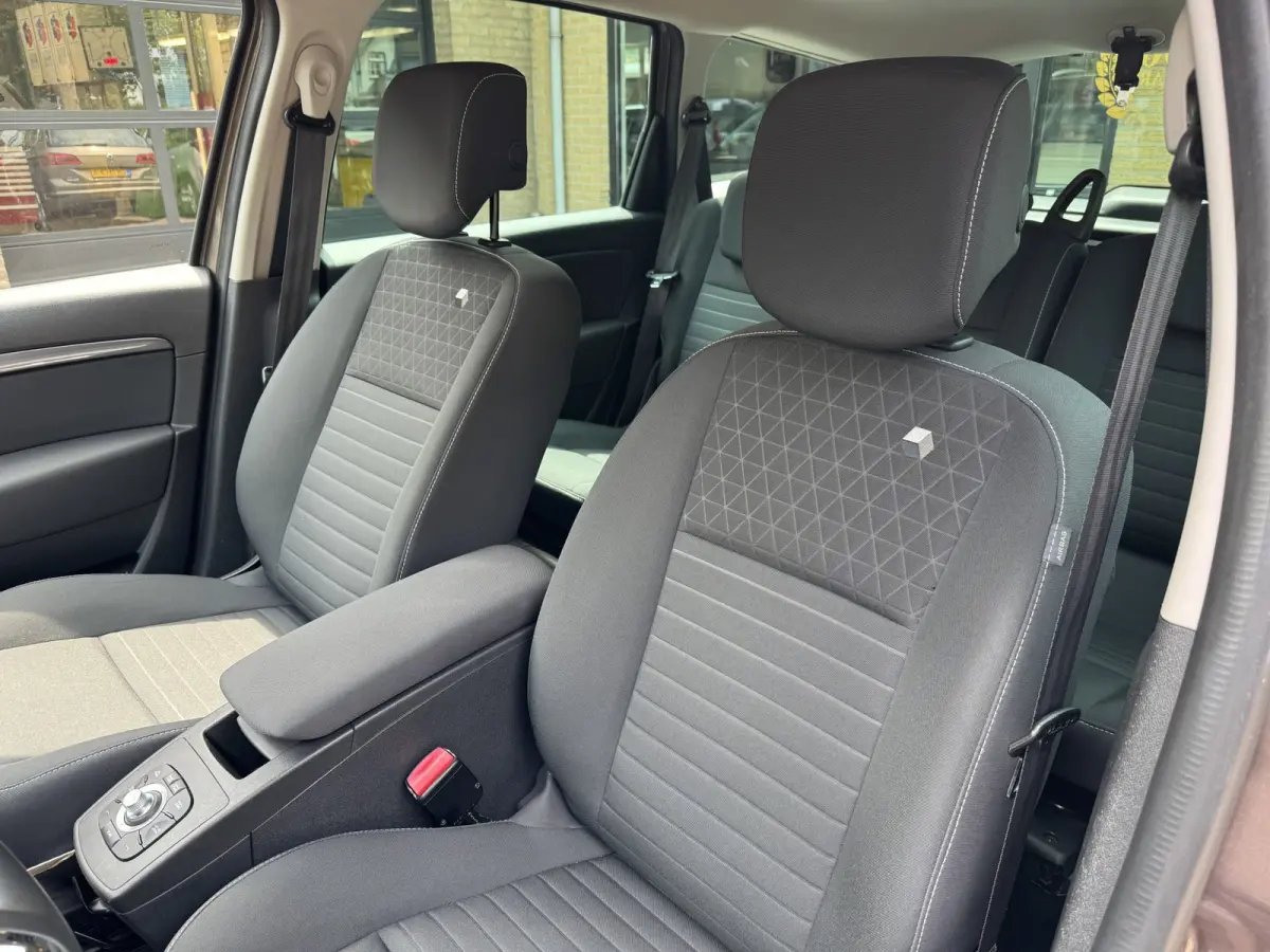 1.2 TCe Limited Climate Control Navi