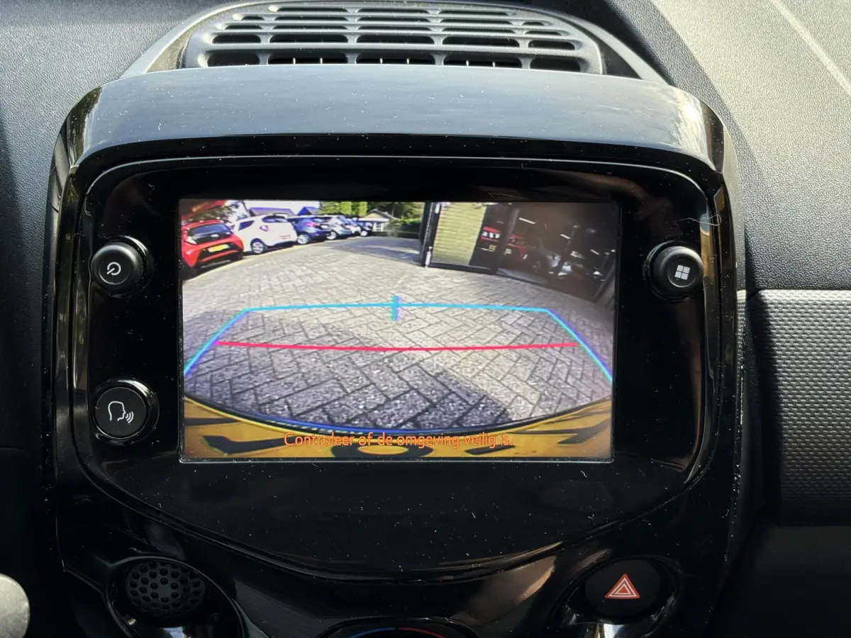 1.0 VTi Feel 5drs Airco Camera Carplay