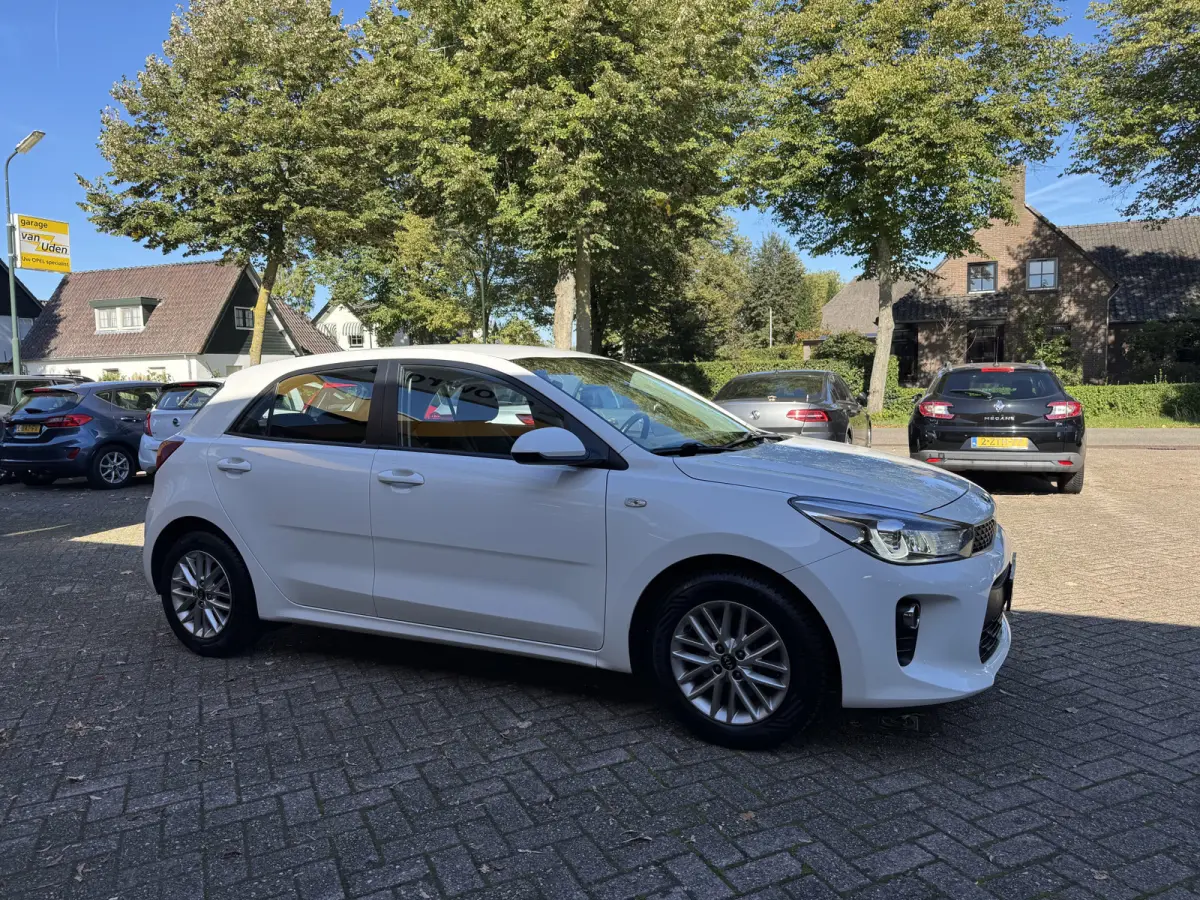1.0 TGDI Design Edition Navi Airco Camera Carplay