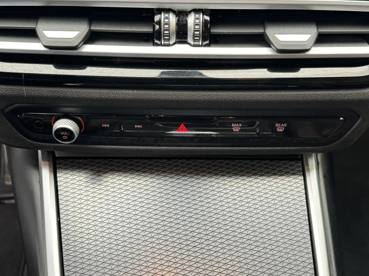 318i M-Sport Automaat Climate Control Led Navi Carplay