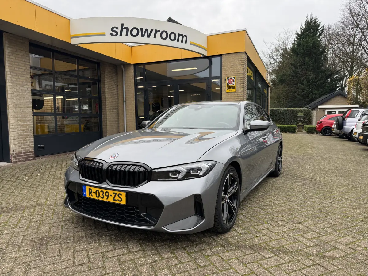 BMW 3 Serie Sedan 2023 Benzine Automatisch leasen