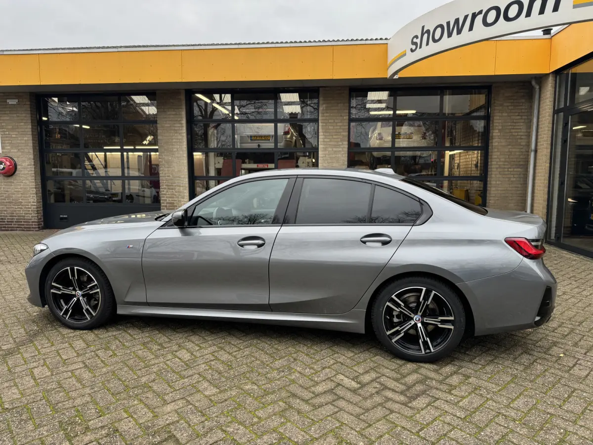 318i M-Sport Automaat Climate Control Led Navi Carplay