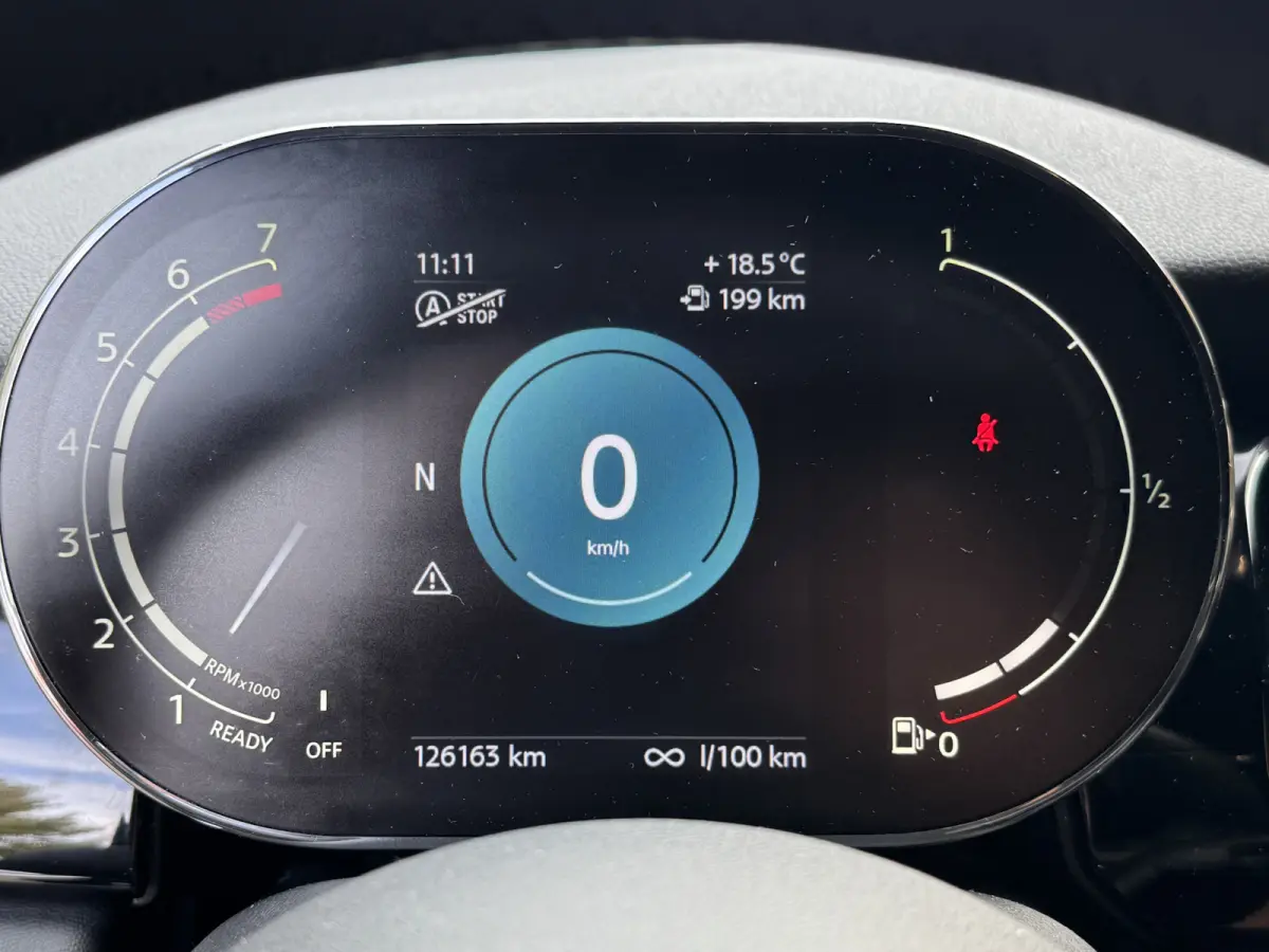 1.5 One Climate Control Led Navi Carplay