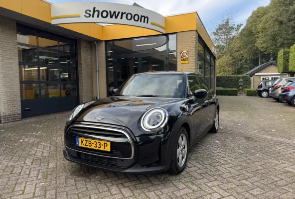 1.5 One Climate Control Led Navi Carplay