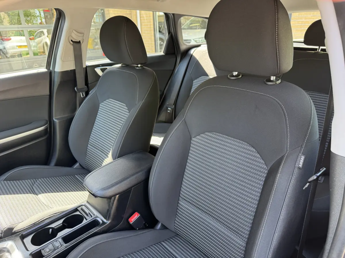 1.0 T-GDi DynamicLine Climate Control Navi Camera Carplay