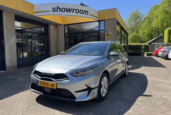 1.0 T-GDi DynamicLine Climate Control Navi Camera Carplay