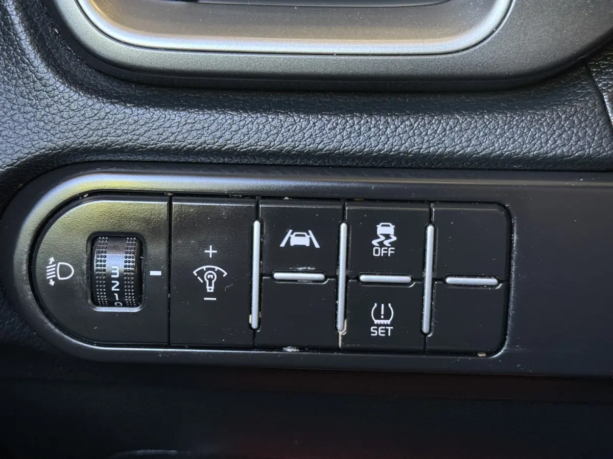1.0 T-GDi DynamicLine Climate Control Navi Camera Carplay